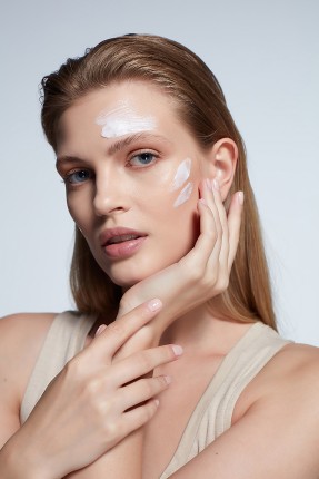 Deep Corrective Whitening Skin Cream -Kil Maskesi Thumbnail