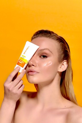 Kenevir Özlü Güneş Kremi Yüksek Koruma Spf 50+(50 ml) -Güneş Bakımı Thumbnail