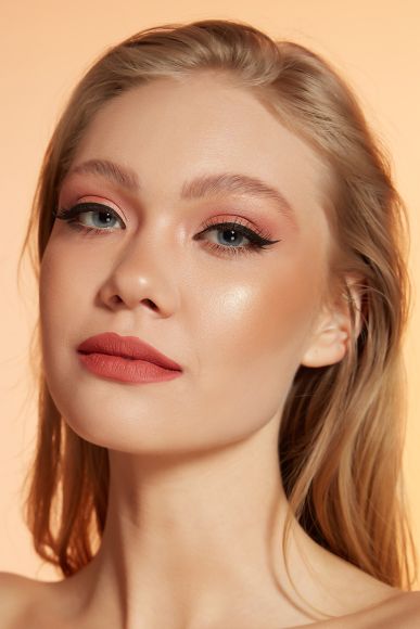 New Well Makeover Waterproof 24 Hour Eyeliner Pencil - 4