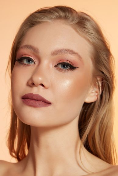 Permanent Matte Lipstick 04 Berry Woo | Uzun Süre Kalıcı - 3